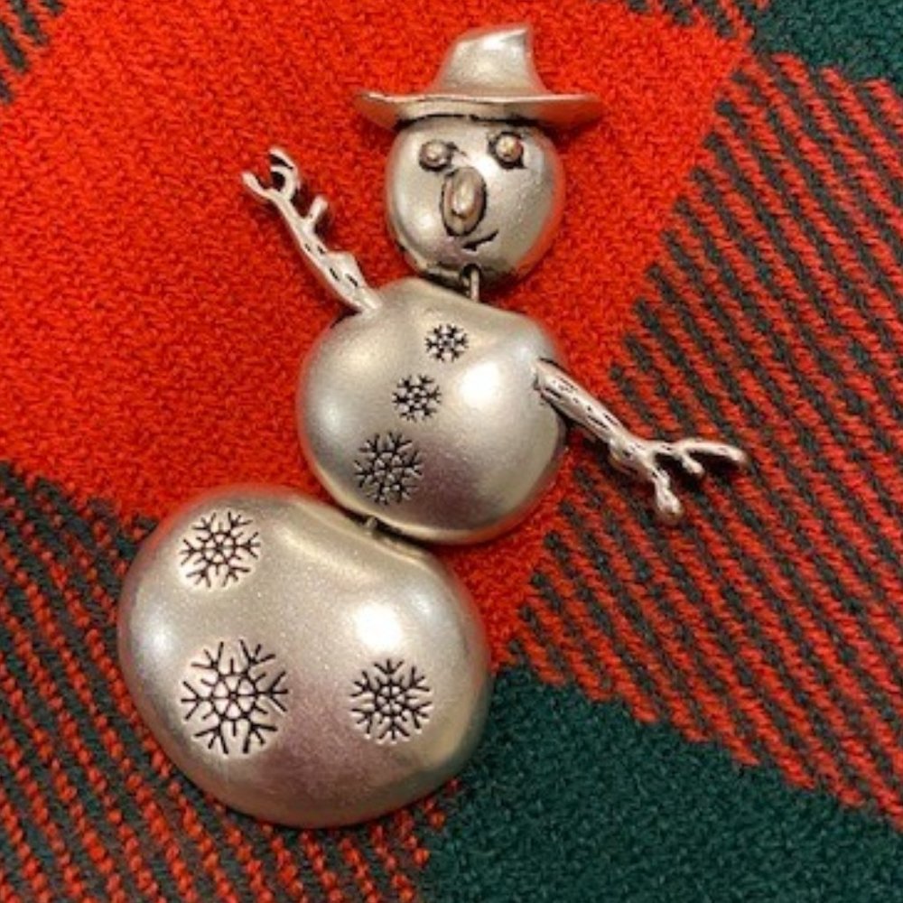 LIA SOPHIA Dangling Snowman pin - Picture 2 of 6
